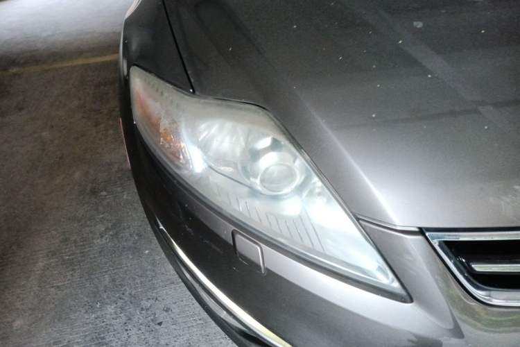 Used Ford Mondeo 2011 2.0L GTDi 200 Luxury Edition Right Front Headlight