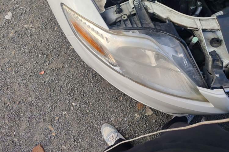 Used Ford Mondeo 2011 2.0L GTDi 200 Fashion Edition Right Front Headlight