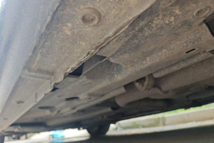 Used Ford Mondeo 2011 2.0L GTDi 200 Luxury Edition Chassis Rear Left