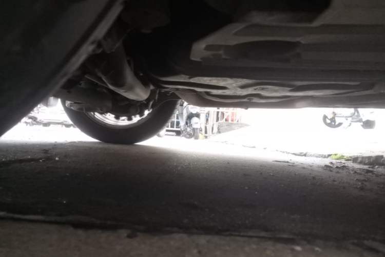 Used Ford Mondeo 2011 2.0L GTDi 200 Luxury Edition Chassis Rear Right