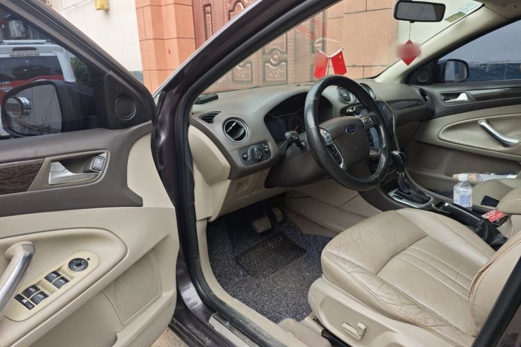Used Ford Mondeo 2011 2.0L GTDi 200 Luxury Edition Driver Seat