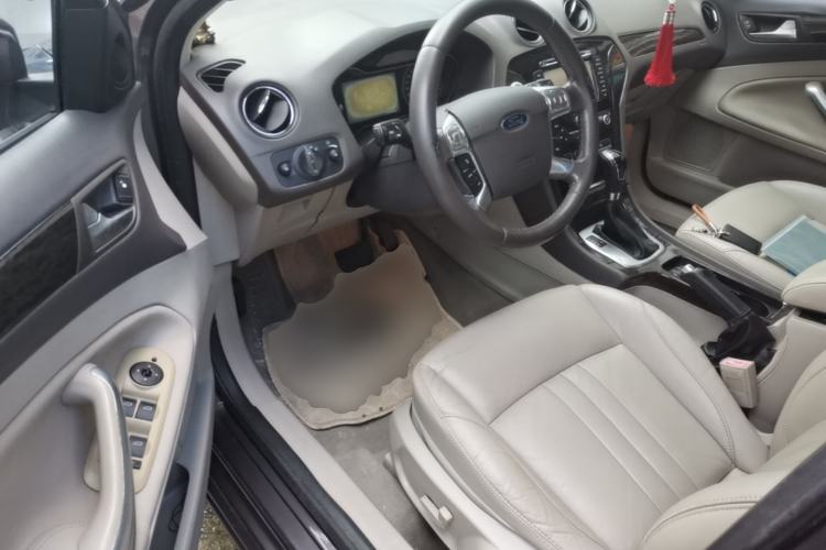 Used Ford Mondeo 2011 2.0L GTDi 200 Luxury Edition Driver Seat
