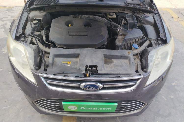 Used Ford Mondeo 2011 2.0L GTDi 200 Luxury Edition Engine Bay