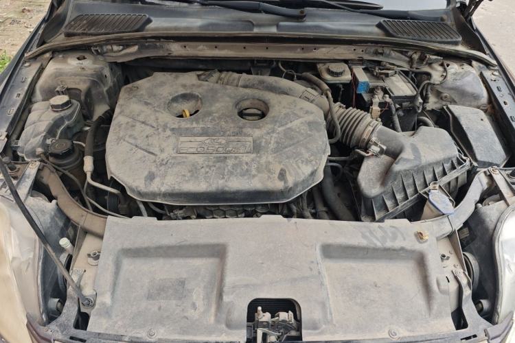 Used Ford Mondeo 2011 2.0L GTDi 200 Luxury Edition Engine Bay