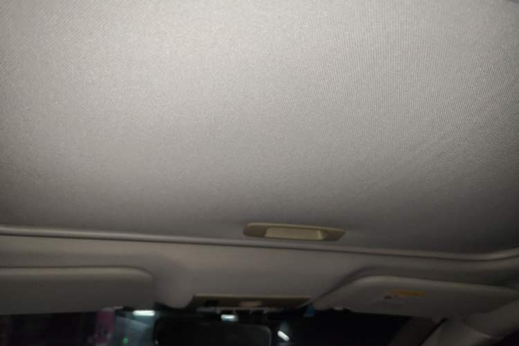 Used Ford Mondeo 2011 2.0L GTDi 200 Luxury Edition Headliner