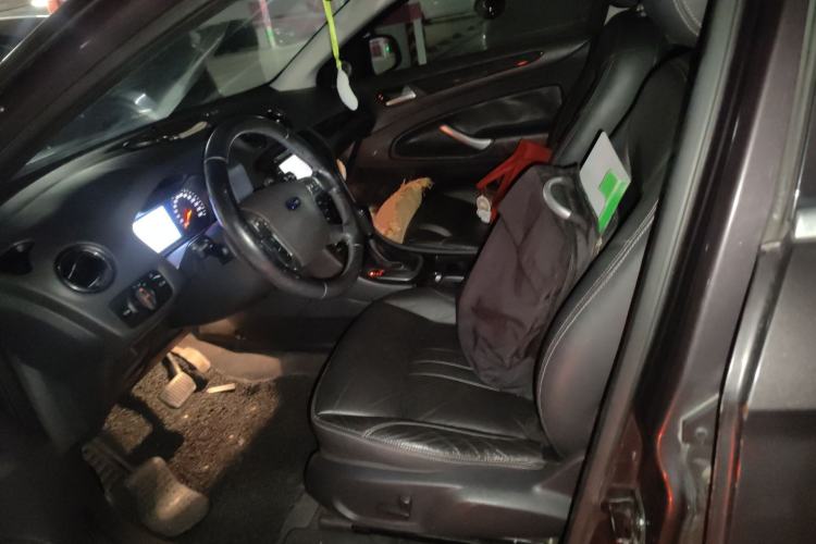 Used Ford Mondeo 2011 2.0L GTDi 200 Luxury Edition Left Front Seat