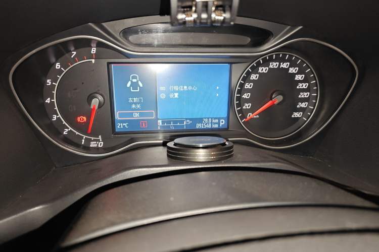 Used Ford Mondeo 2011 2.0L GTDi 200 Luxury Edition Odometer Close Up