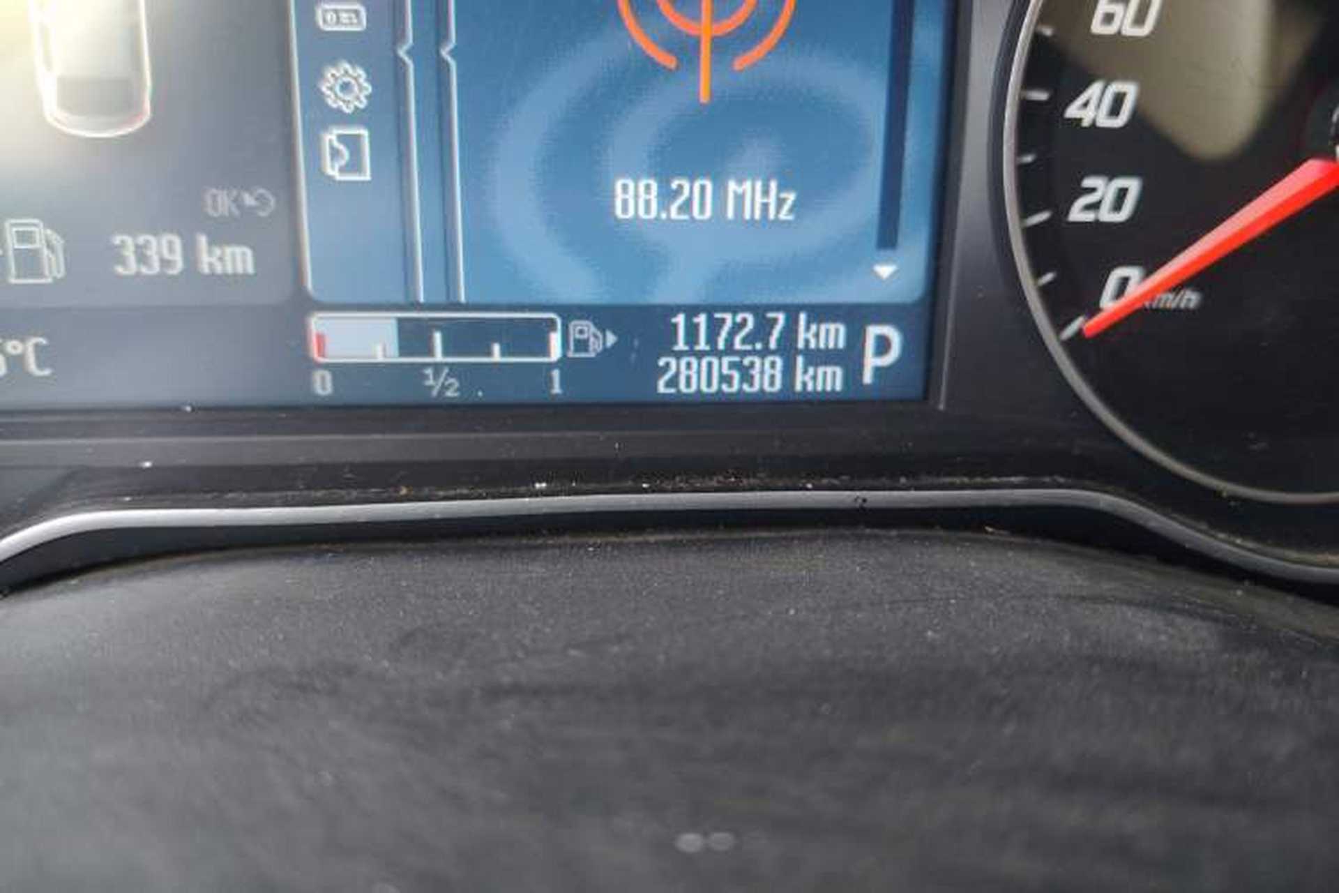 Used Ford Mondeo 2011 2.0L GTDi 200 Luxury Edition Odometer Close Up