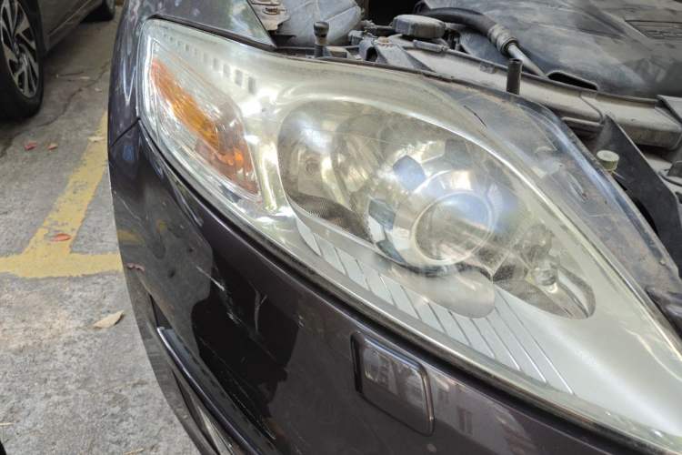 Used Ford Mondeo 2011 2.0L GTDi 200 Luxury Edition Right Front Headlight