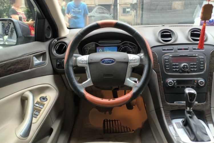 Used Ford Mondeo 2011 2.0L GTDi 200 Fashion Edition Steering Wheel
