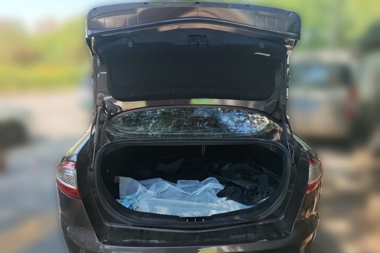 Used Ford Mondeo 2011 2.0L GTDi 200 Luxury Edition Trunk