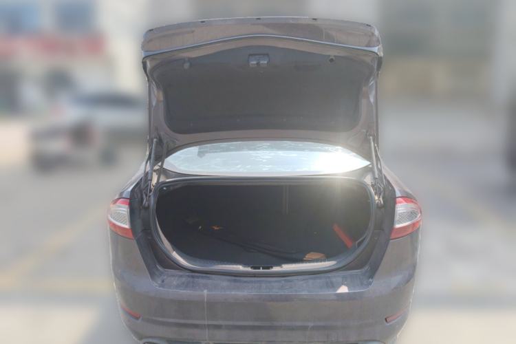 Used Ford Mondeo 2011 2.0L GTDi 200 Luxury Edition Trunk