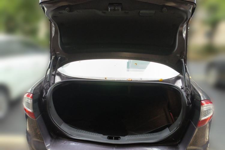 Used Ford Mondeo 2011 2.0L GTDi 200 Fashion Edition Trunk