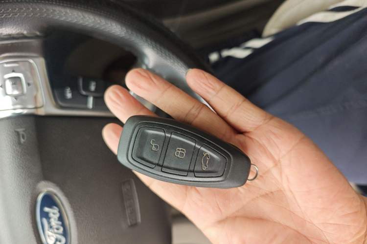 Used Ford Mondeo 2011 2.0L GTDi 200 Luxury Edition Vehicle Key