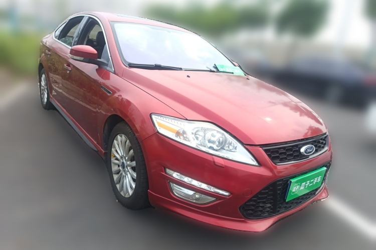 Used Ford Mondeo 2011 2.0L GTDi 200 Luxury Edition Front Right 45 Deg