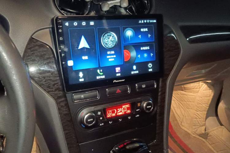Used Ford Mondeo 2011 2.0L GTDi 200 Fashion Edition Audio And AC Panel