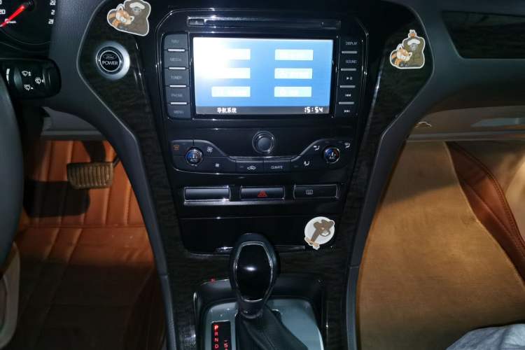 Used Ford Mondeo 2011 2.3L Luxury Model Audio And AC Panel