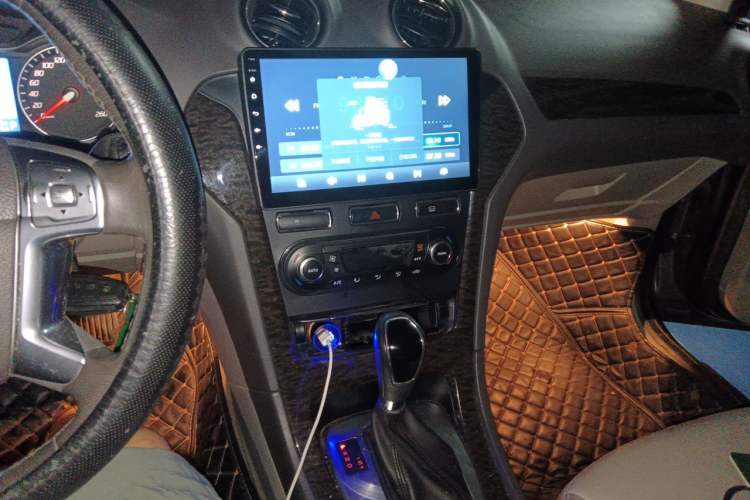 Used Ford Mondeo 2011 2.0L GTDi 200 Fashion Edition Audio And AC Panel