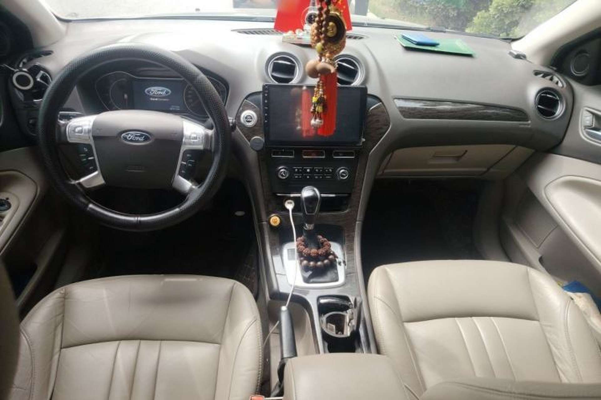 Used Ford Mondeo 2011 2.0L GTDi 200 Luxury Edition Center Console