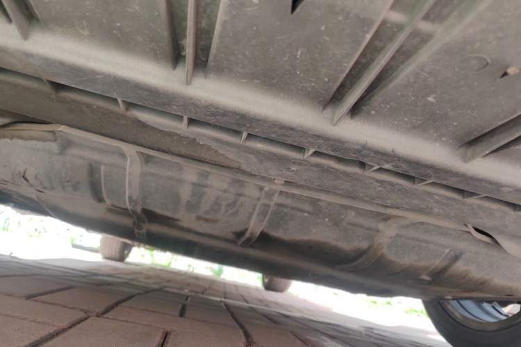 Used Ford Mondeo 2011 2.0L GTDi 200 Luxury Edition Chassis Front