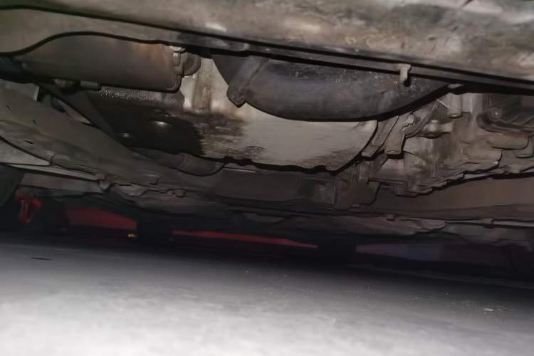 Used Ford Mondeo 2011 2.0L GTDi240 Ultimate Edition Chassis Front