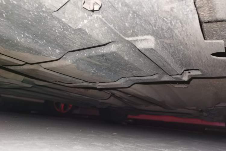 Used Ford Mondeo 2011 2.0L GTDi240 Ultimate Edition Chassis Front Left