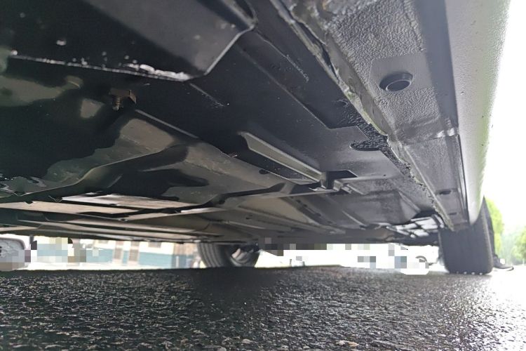 Used Ford Mondeo 2011 2.0L GTDi240 Ultimate Edition Chassis Front Left