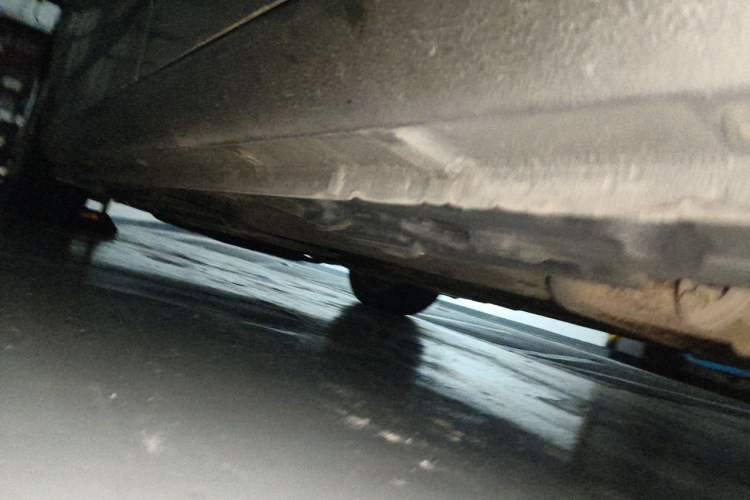 Used Ford Mondeo 2011 2.0L GTDi 200 Fashion Edition Chassis Rear Left