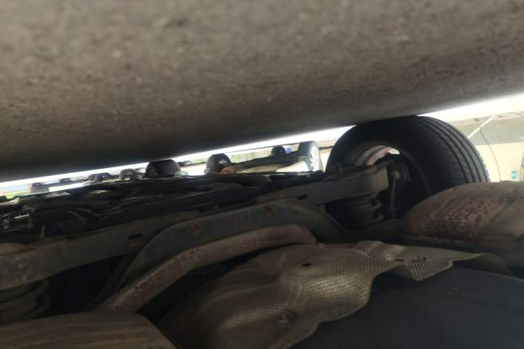 Used Ford Mondeo 2011 2.0L GTDi 200 Luxury Edition Chassis Rear Right