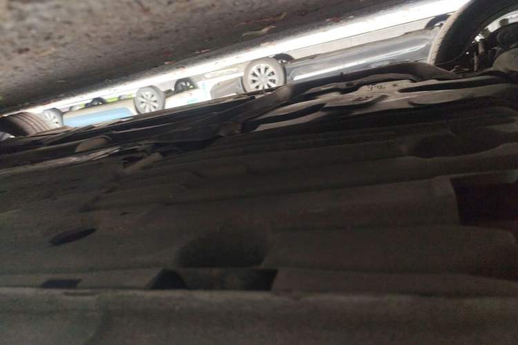 Used Ford Mondeo 2011 2.0L GTDi 200 Fashion Edition Chassis Rear Right
