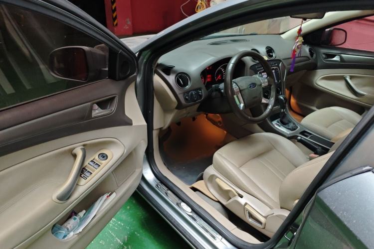 Used Ford Mondeo 2011 2.3L Fashion Edition Driver Seat
