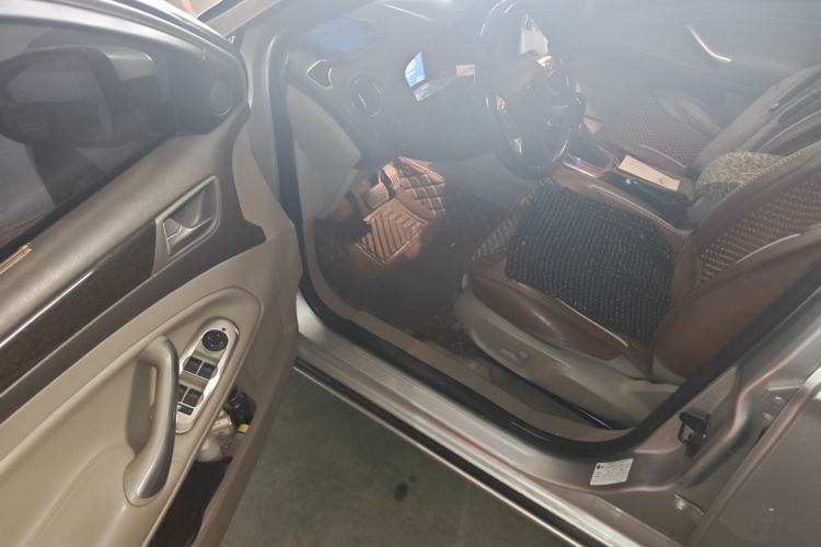 Used Ford Mondeo 2011 2.0L GTDi 200 Fashion Edition Driver Seat