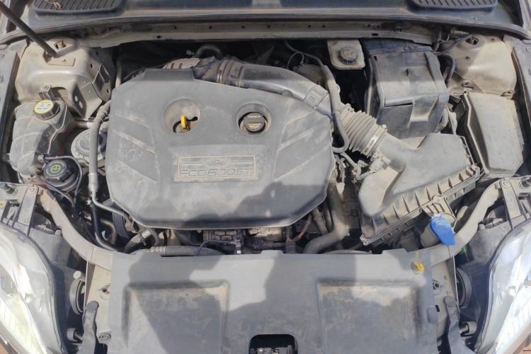 Used Ford Mondeo 2011 2.0L GTDi 200 Luxury Edition Engine Bay