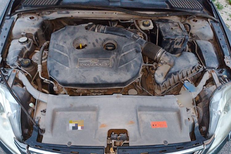 Used Ford Mondeo 2011 2.0L GTDi 200 Luxury Edition Engine Bay