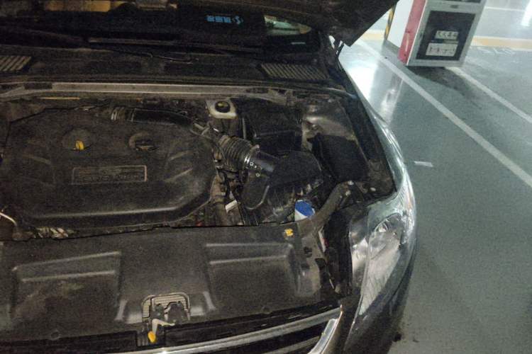 Used Ford Mondeo 2011 2.0L GTDi 200 Fashion Edition Engine Bay Left