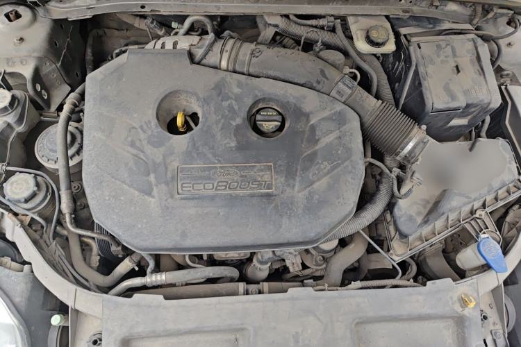 Used Ford Mondeo 2011 2.0L GTDi240 Ultimate Edition Engine Bay