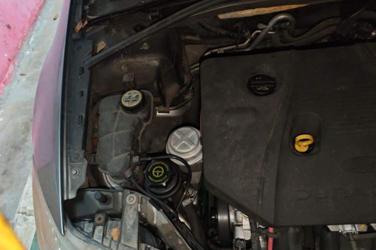 Used Ford Mondeo 2011 2.3L Fashion Edition Engine Bay Right
