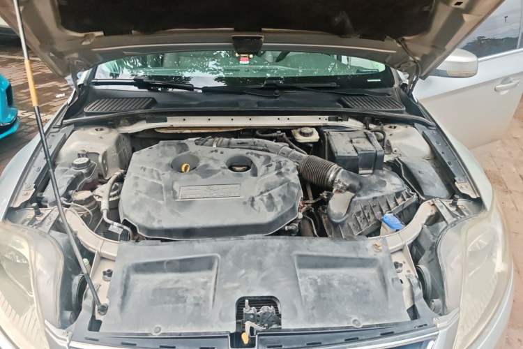 Used Ford Mondeo 2011 2.0L GTDi 200 Fashion Edition Engine Bay