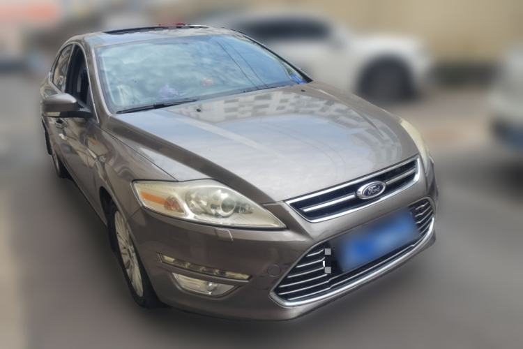 Used Ford Mondeo 2011 2.0L GTDi 200 Luxury Edition Front Right 45 Deg