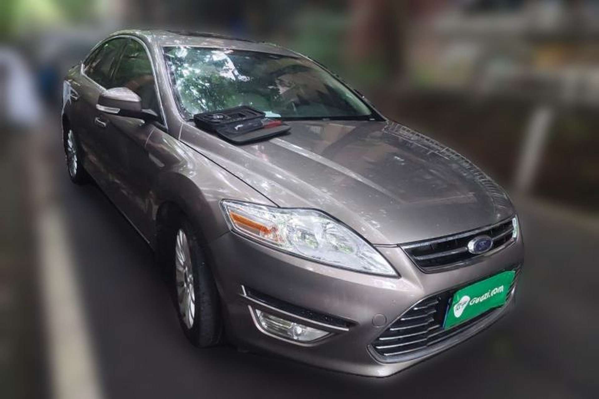 Used Ford Mondeo 2011 2.0L GTDi 200 Luxury Edition Front Right 45 Deg