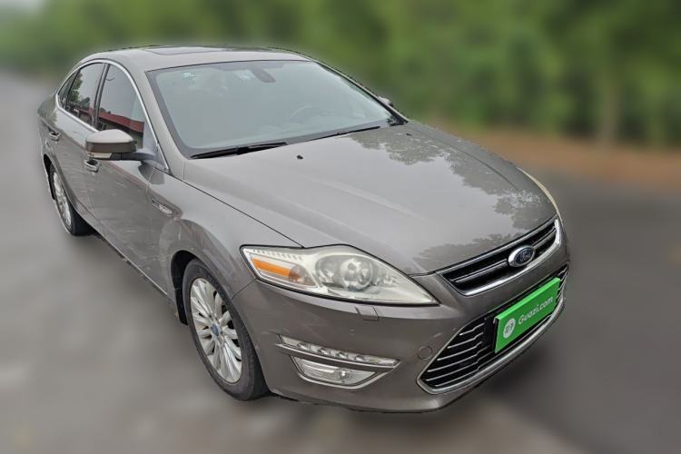 Used Ford Mondeo 2011 2.0L GTDi240 Ultimate Edition Front Right 45 Deg
