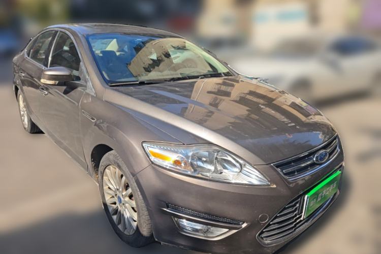 Used Ford Mondeo 2011 2.0L GTDi 200 Fashion Edition Front Right 45 Deg