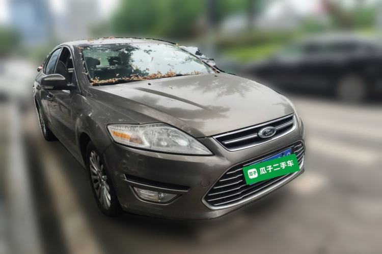 Used Ford Mondeo 2011 2.0L GTDi 200 Fashion Edition Front Right 45 Deg