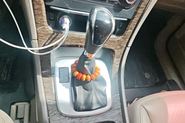 Used Ford Mondeo 2011 2.0L GTDi 200 Fashion Edition Gear Lever
