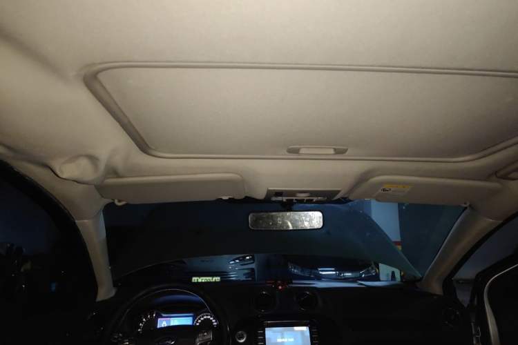 Used Ford Mondeo 2011 2.0L GTDi 200 Luxury Edition Headliner