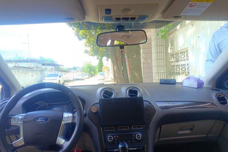 Used Ford Mondeo 2011 2.0L GTDi 200 Fashion Edition Headliner
