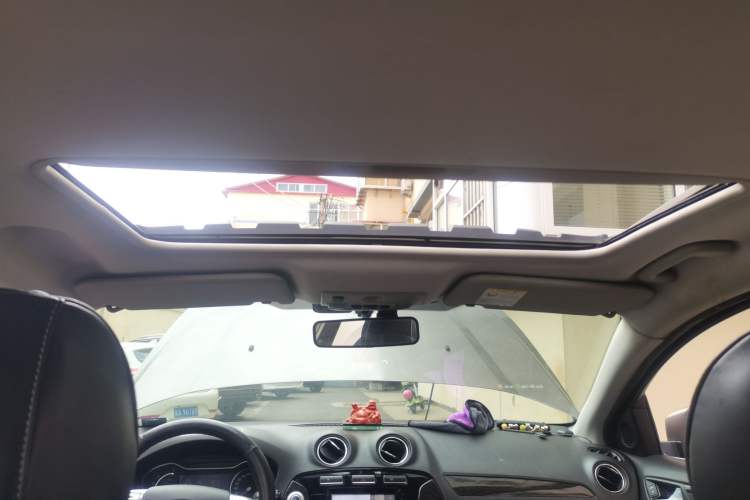 Used Ford Mondeo 2011 2.0L GTDi 200 Luxury Edition Headliner