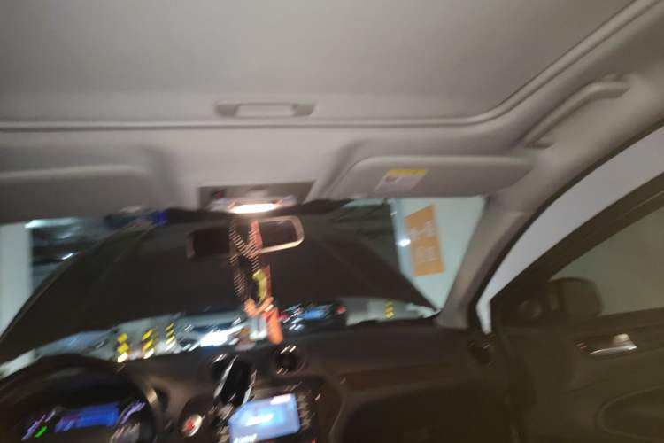Used Ford Mondeo 2011 2.0L GTDi240 Ultimate Edition Headliner