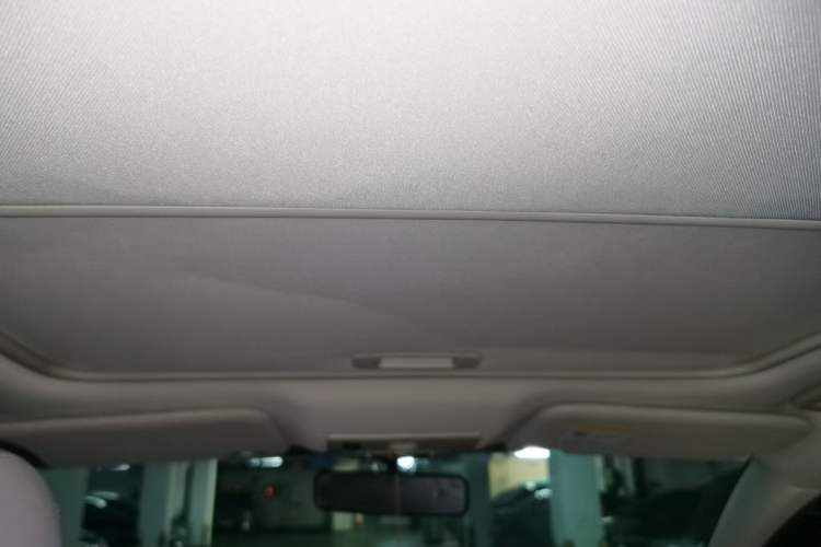 Used Ford Mondeo 2011 2.3L Luxury Model Headliner