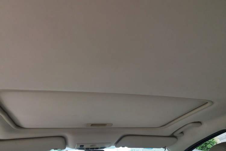 Used Ford Mondeo 2011 2.0L GTDi 200 Fashion Edition Headliner